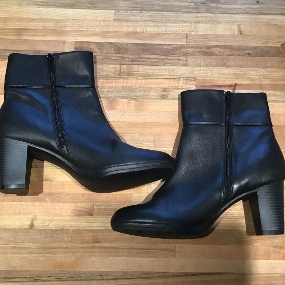 Clarks - Picture 10 of 12